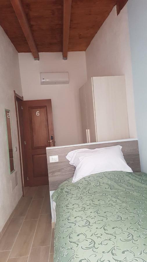 Boutique Oriente Express Hotel Cagliari Eksteriør billede